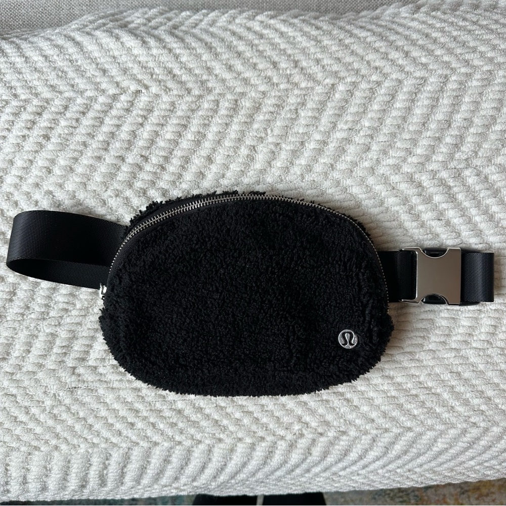 Lululemon Fleece Belt Bag